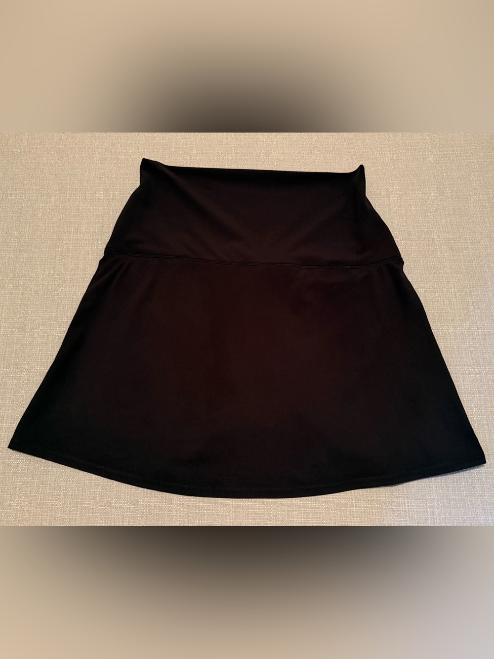 Ingrid & Isabel Black Pull-On A-Line Skater Skort Women’s M Stretch Maternity